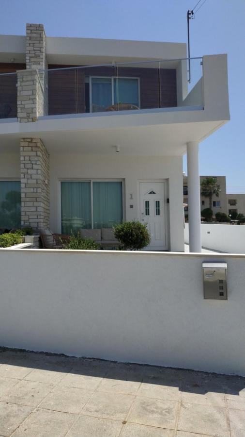 Melanos Residence 2 Bdrm Townhouse With Private Pool Klorakas Екстериор снимка