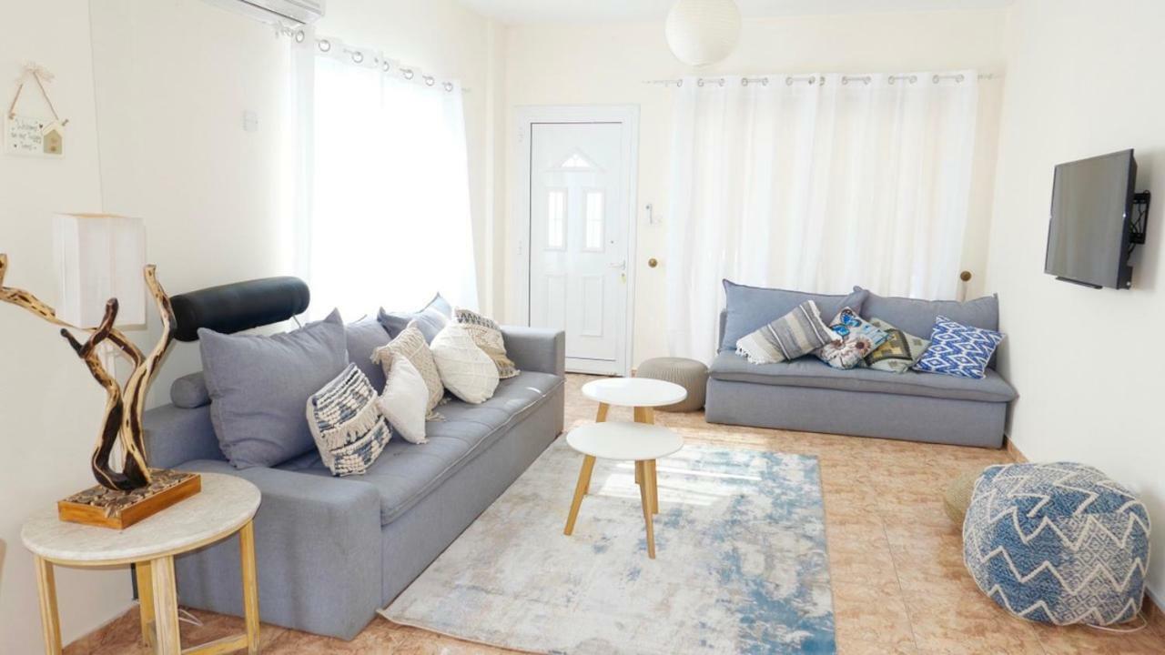 Melanos Residence 2 Bdrm Townhouse With Private Pool Klorakas Екстериор снимка